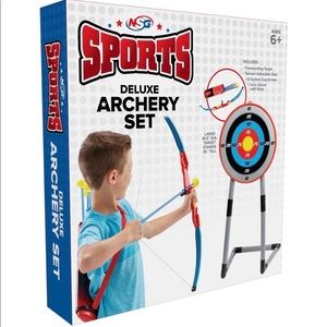 New deluxe archery set age 6+